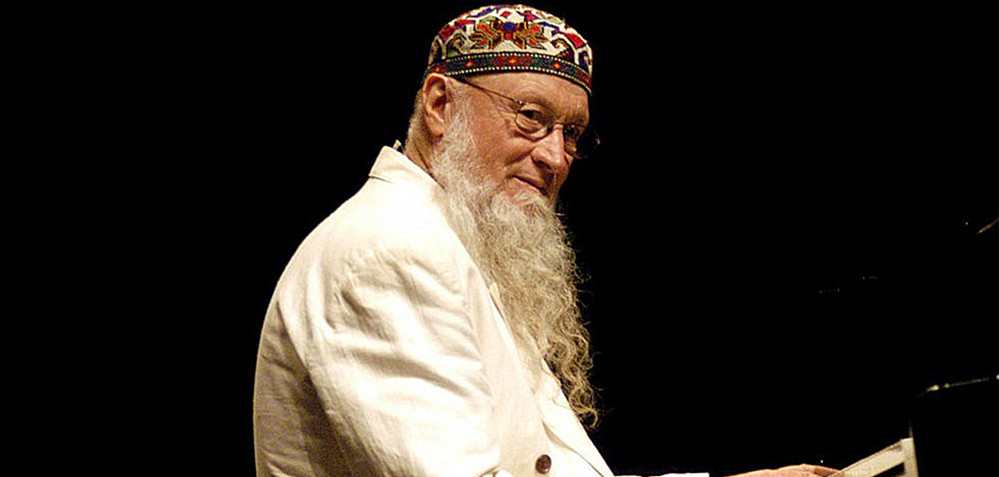 Minimalism Music: A Journey into Simplicity and Harmony- Less is More插图5 Terry Riley